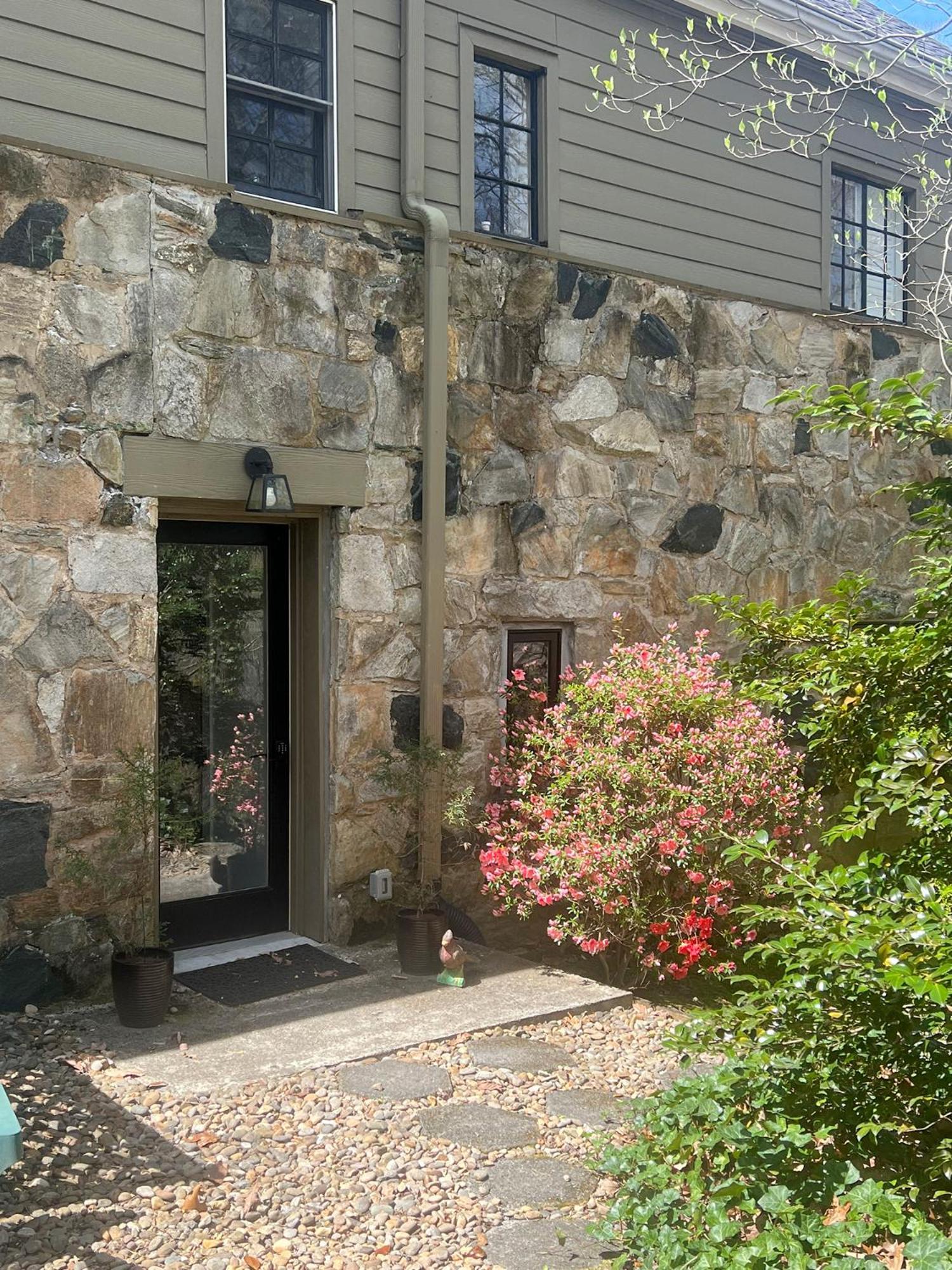 Studio Guest Suite In Forest Cottage Tryon Exteriör bild